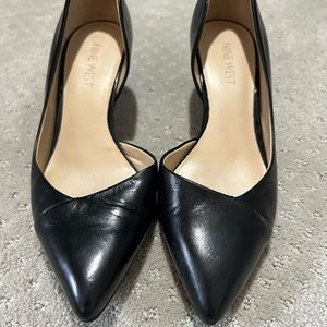 Black Nine West d’orsay kitten heels, size 5